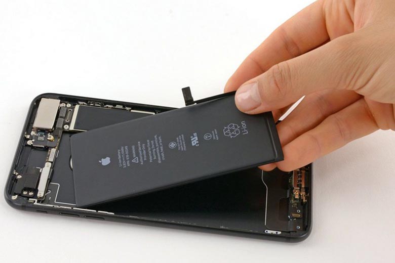 Vì sao cần kiểm tra pin iPhone