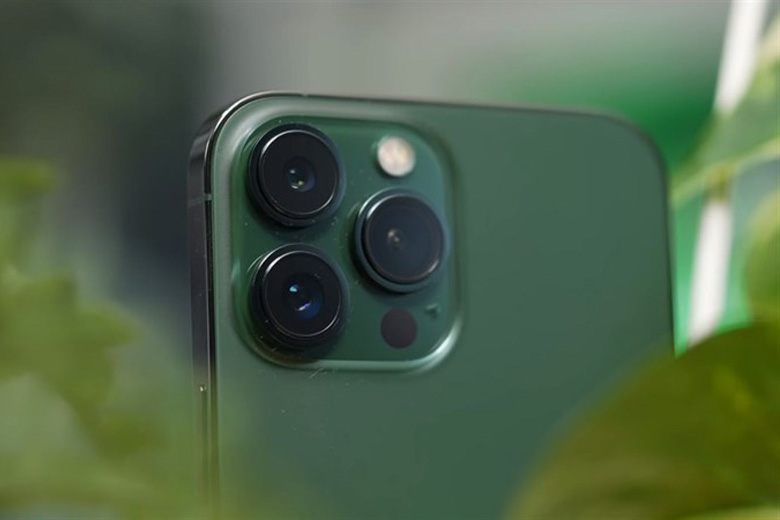 Cận cảnh camera 3 mắt của iPhone 13 Pro