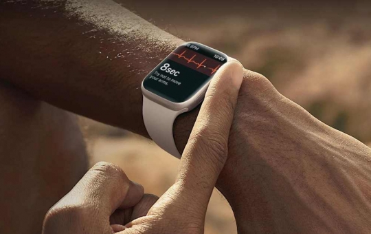 Apple Watch Pro có thiết kế màn hình lớn hơn, vẫn chưa có tính năng đo huyết áp