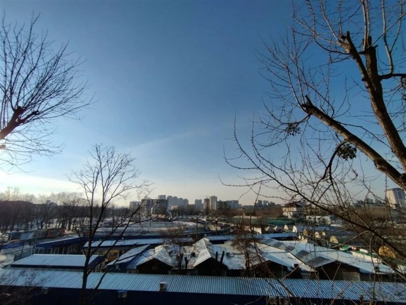 Ảnh chụp từ camera g&oacute;c si&ecirc;u rộng tr&ecirc;n Redmi Note 11 Pro 5G trong điều kiện ban ng&agrave;y